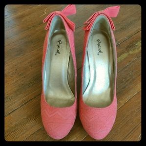 Pink wedges